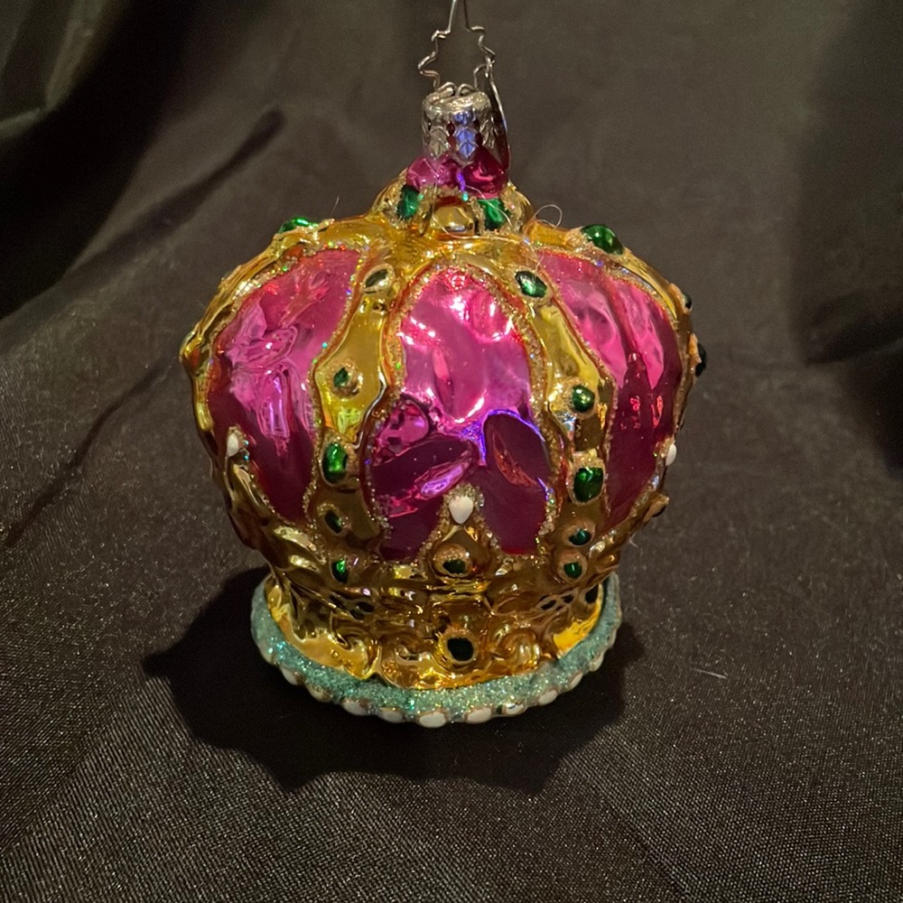 Blown glass ornament by Landmark Creations